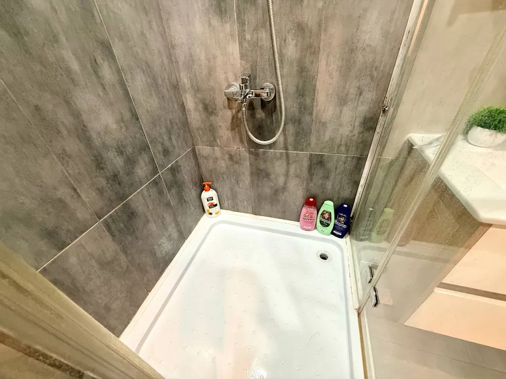 Евро студия недалеко от аэропорта