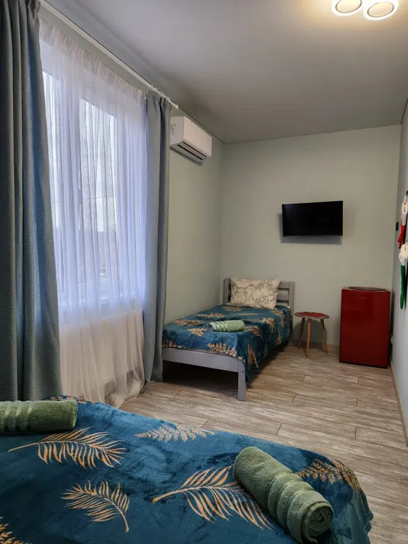 Номер трёхместный, теплый бассейн