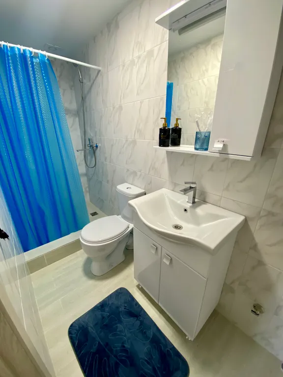 Современная квартира возле моря