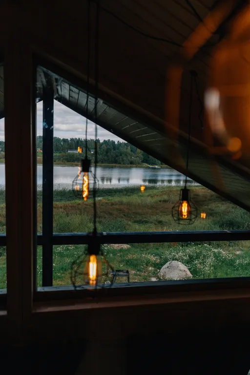 Дом с видом на озеро рядом с Ладожскими шхерами