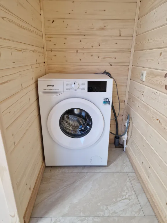 Коттедж с сауной комфорт-класса на реке Яхра