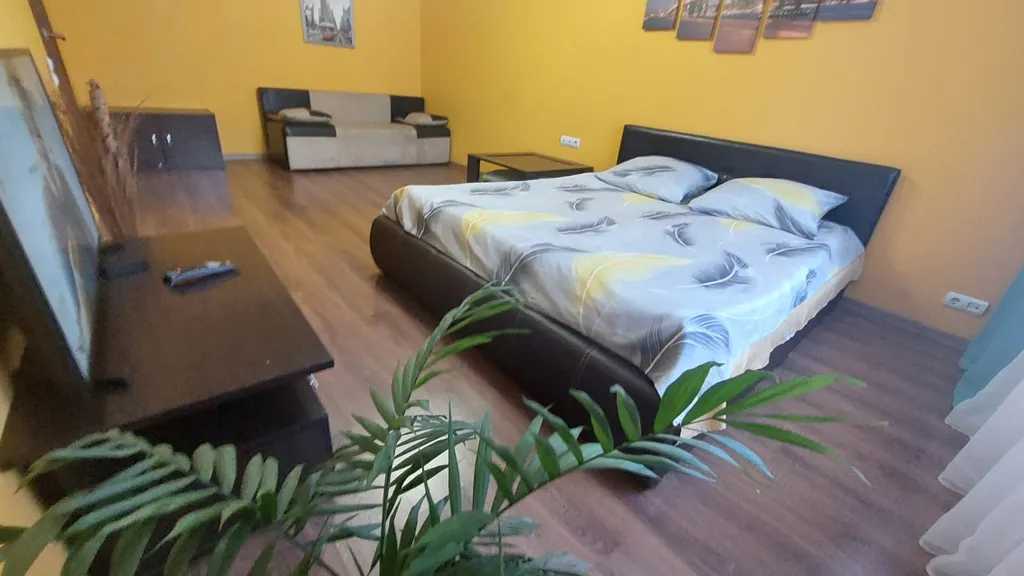 Квартира в центре города — аренда посуточно в Энгельс