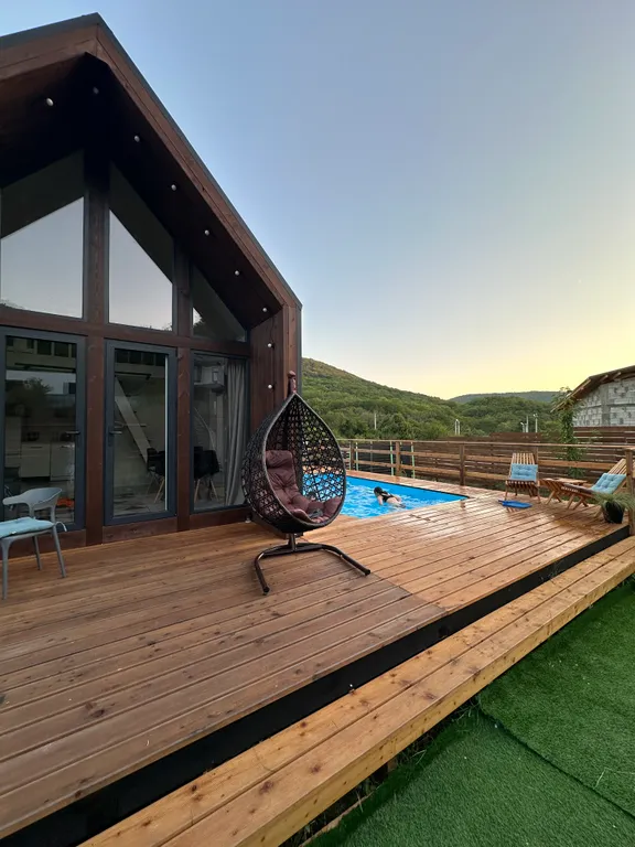 Коттедж Дом с теплым бассейном и банькой — Прасковеевка