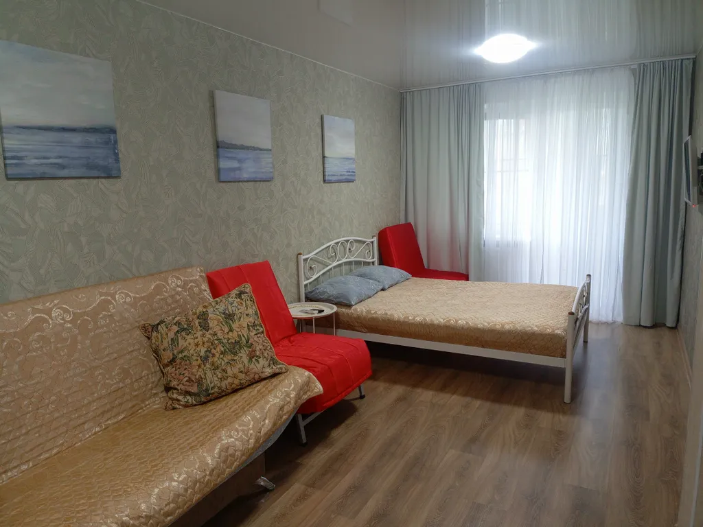 Уютная студия с двумя балконами в ЖК Берёзка