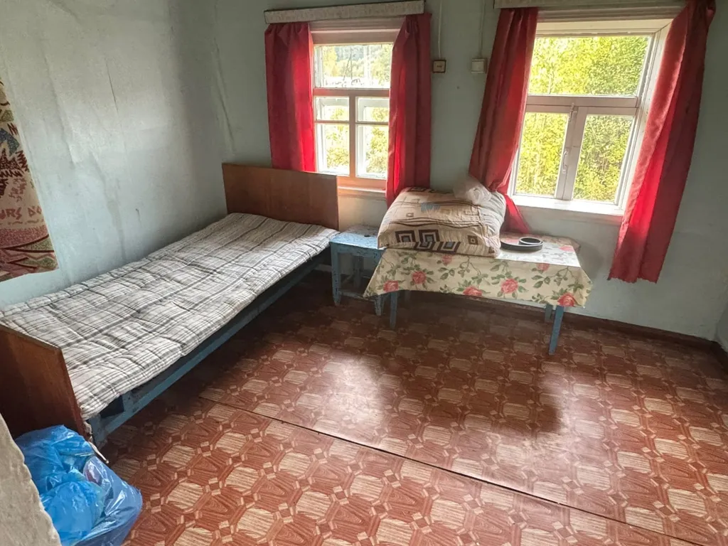 Дом на берегу озера