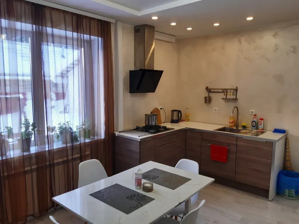 6-комнатный Дом