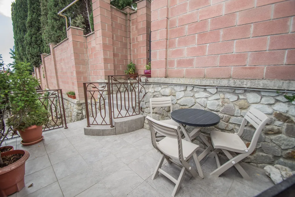 Апартаменты Андеграунд с видом на море