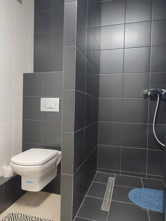 Квартира с кондиционером рядом с Гранд Медикой в самом центре города