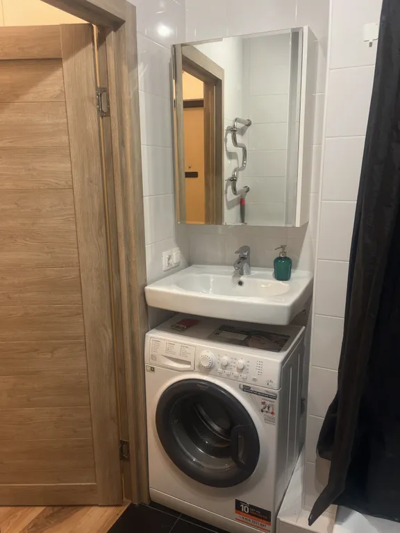 Уютная студия в Паркленд с собственным выходом в парк Оккервиль.