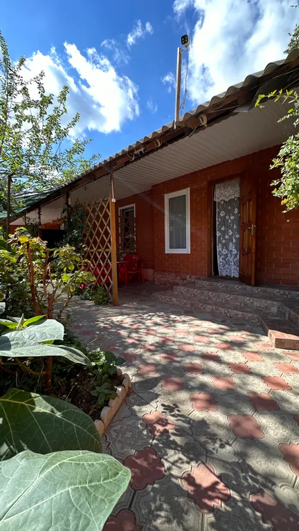 Большая благоустроенная комната с террасой