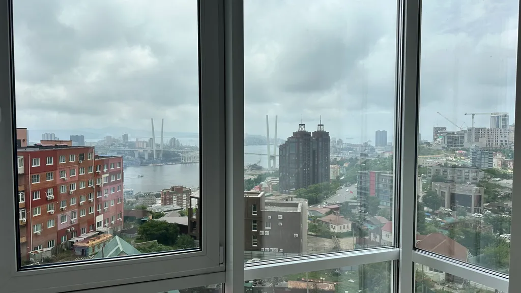 Квартира с шикарным видом на мост и бухту золотой рог
