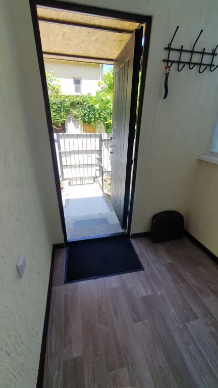 Квартира в центре города с собственным двориком и отдельным входом