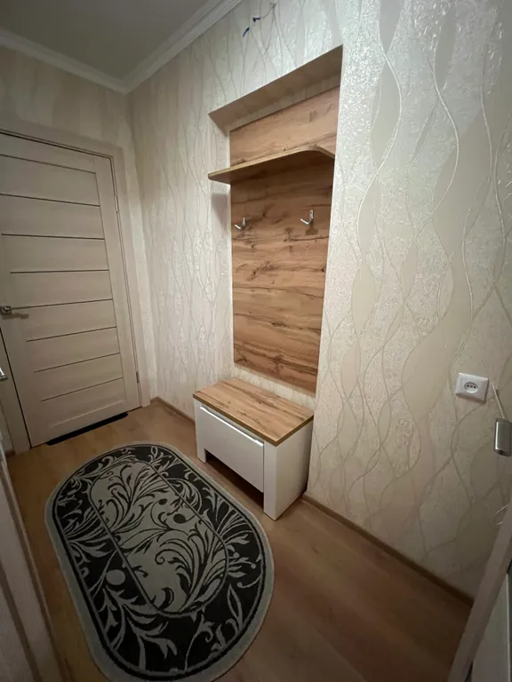 Двухкомнатная квартира у метро грушевка