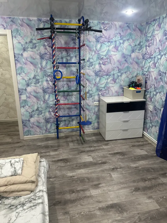 Двухэтажный дом с баней и бассейном