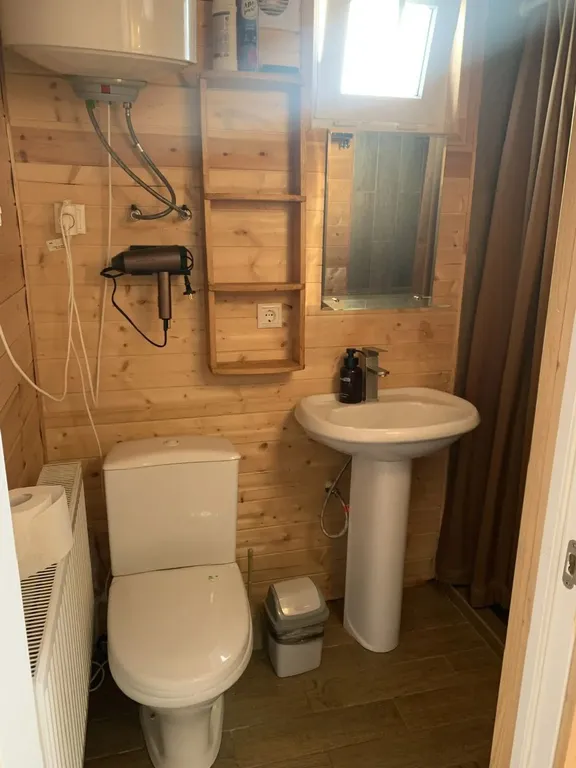 Уютный домик в горах с бассейном