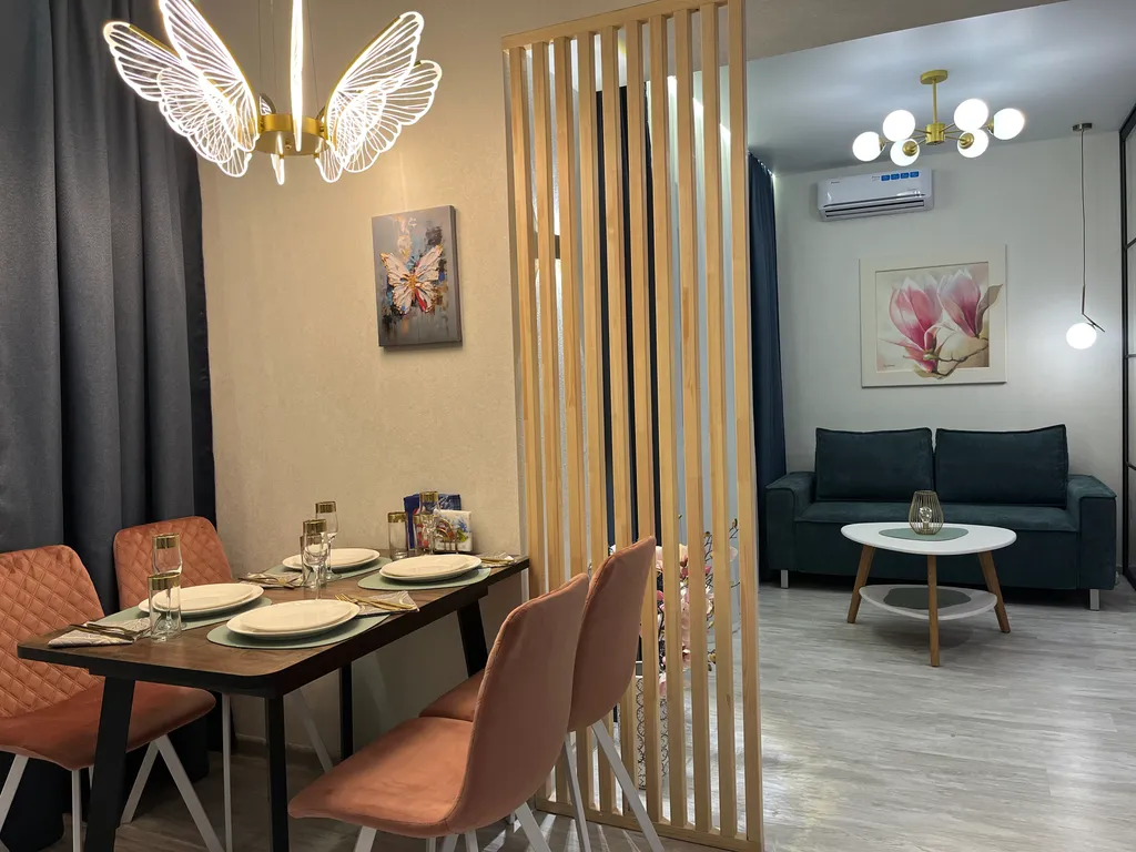 Улучшеные апартаменты баттерфляй с камином в центре