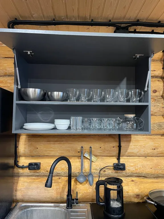 Дом у ручья