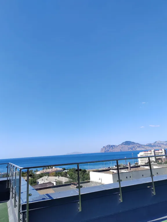 Студия с видом на море