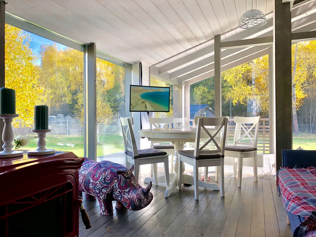 Дом носорога с камином