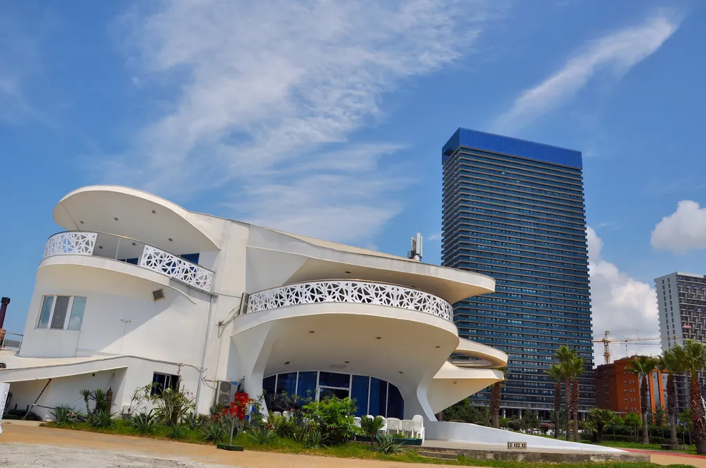 Orbi Beach Tower №2512 — море, парк, небоскреб