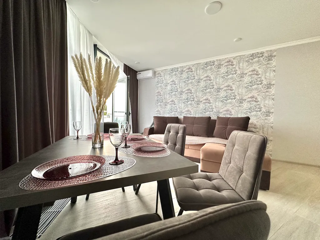 Апартамент Ls-wine and sunset с отдельной спальней с видом на море 5эт