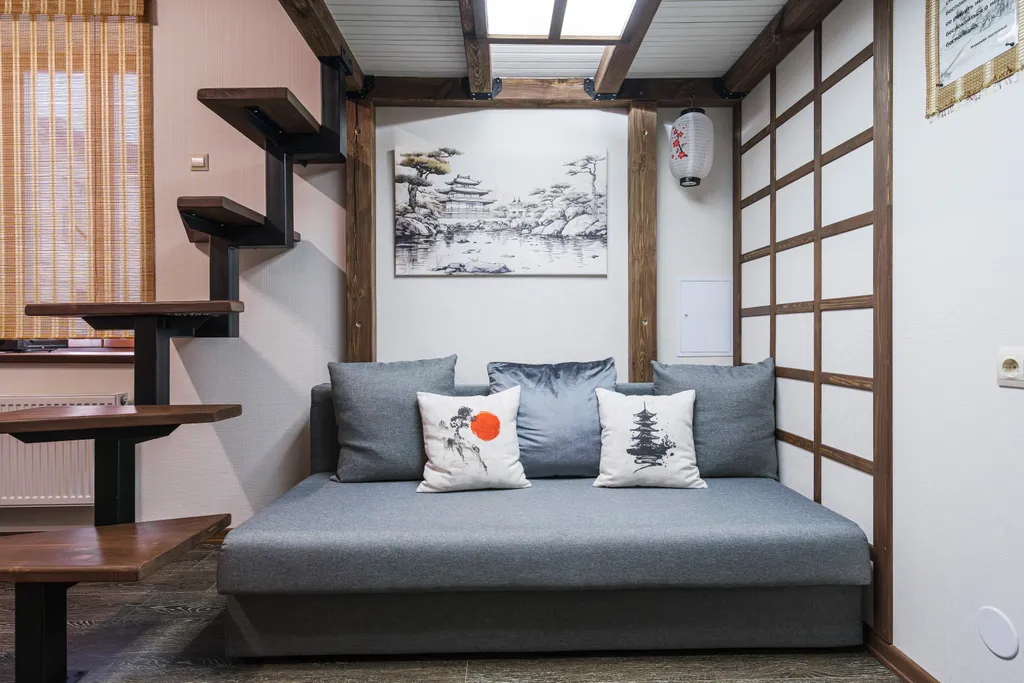 Двухярусная студия в восточном стиле в самом центре города