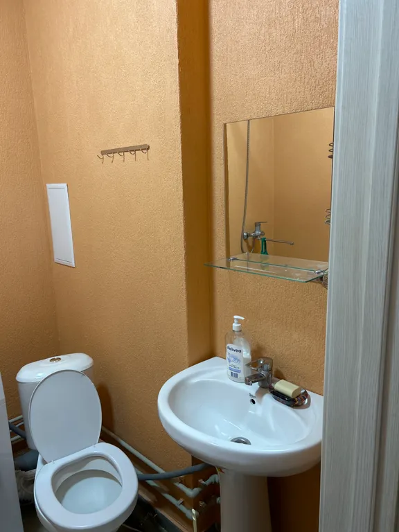 Квартира Квартира Уютная чистенькая квартирка в тихом месте — Цемдолина