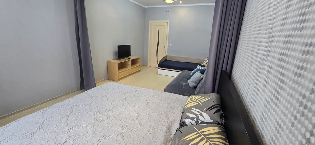 Просторная евро-двухкомнатная кваpтира в центре города Нягань