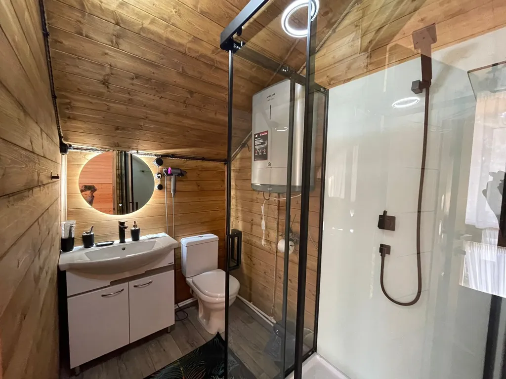 Двухэтажный барнхаус в сердце леса