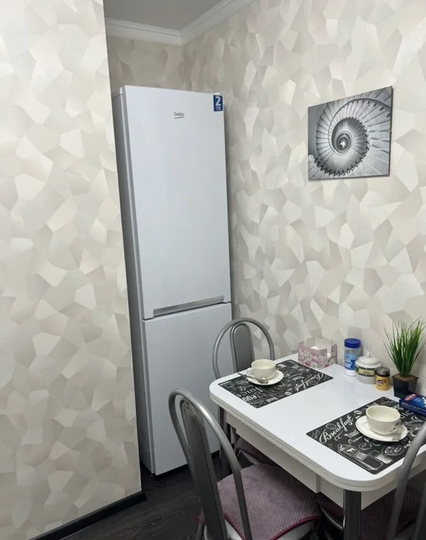 Уютная квартира в центре города с видом на площадь