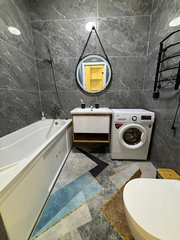 Estet вблизи ТРЦ Mega