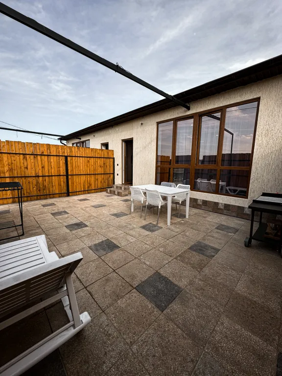 Домик у моря