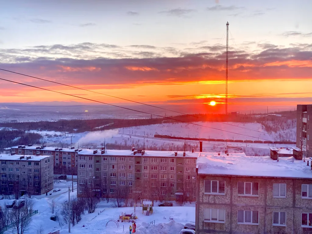 3-комнатная Квартира — аренда посуточно в Кировск