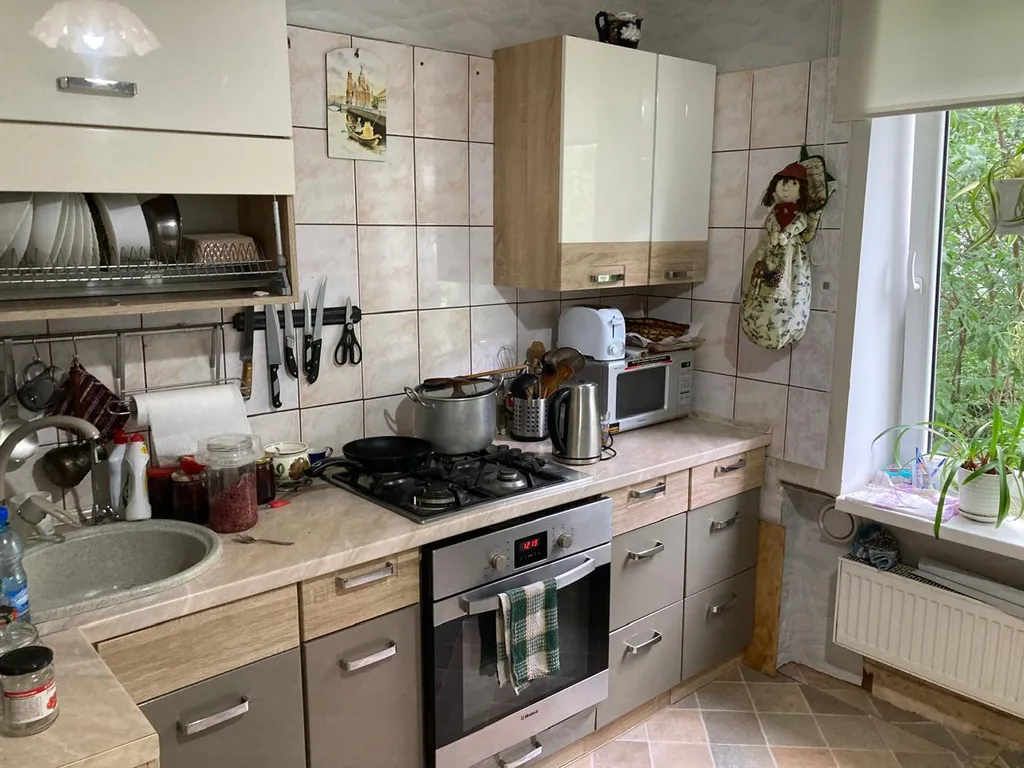 Комната в трёх комнатной квартире