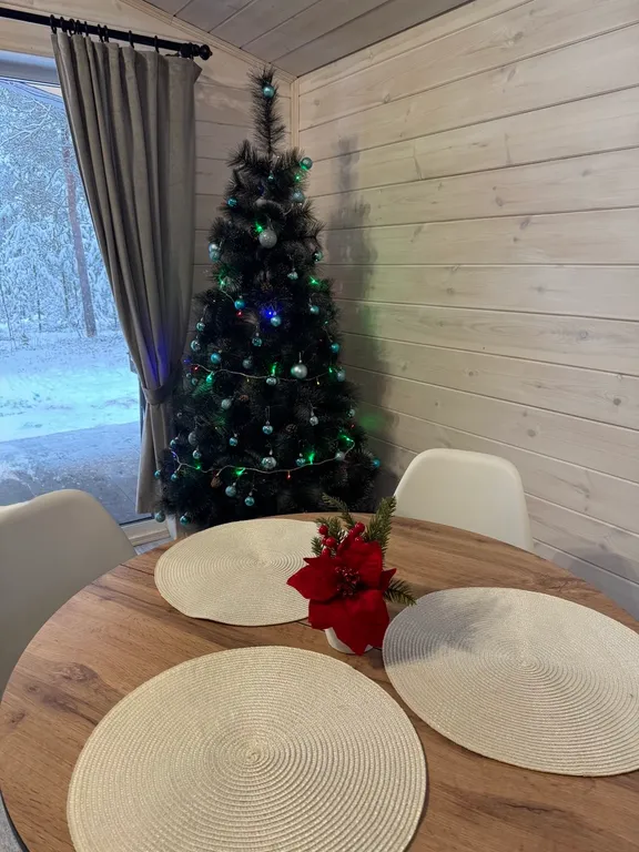 Дом в сосновом лесу