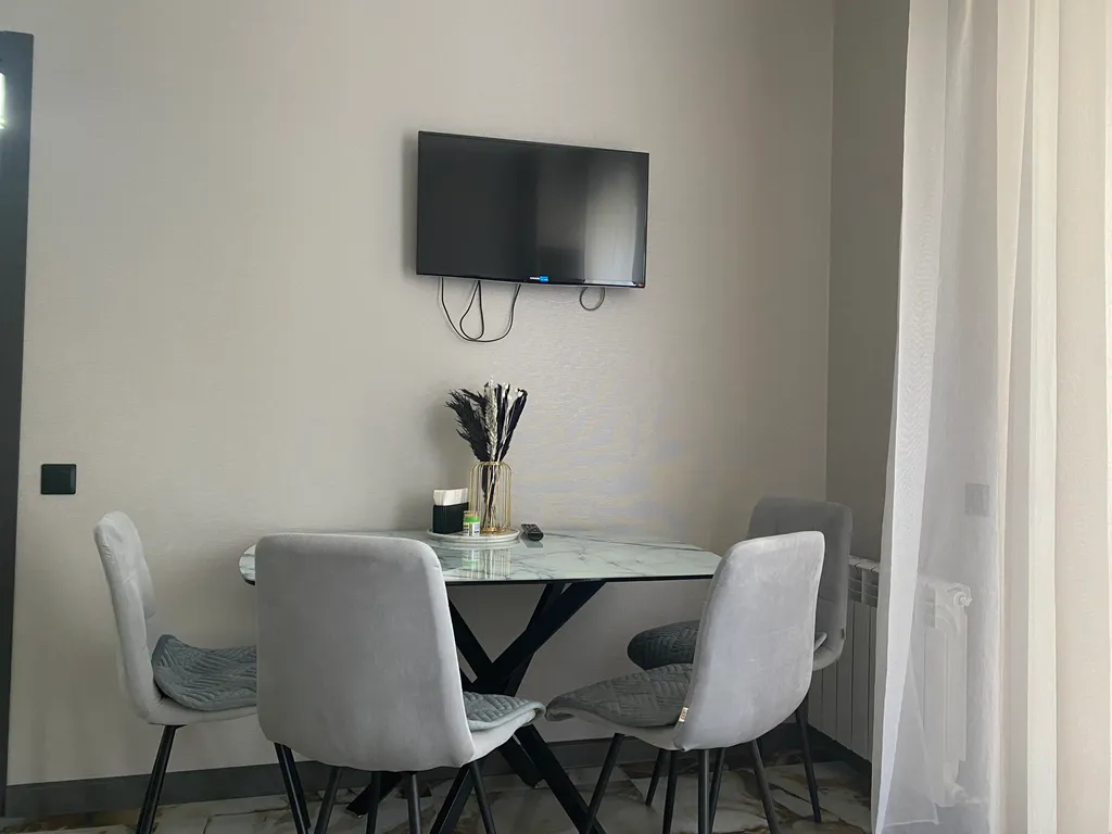 Большая квартира в новом доме, парковка в закрытом дворе, самый центр