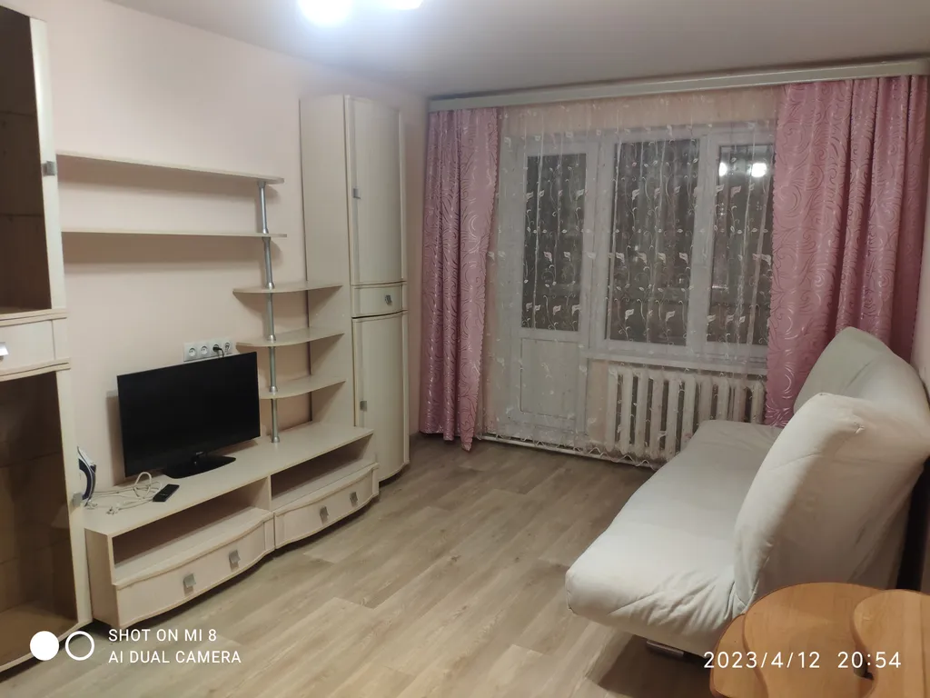 Квартира Чистая квартира в 5 минутах от Метро — Казань