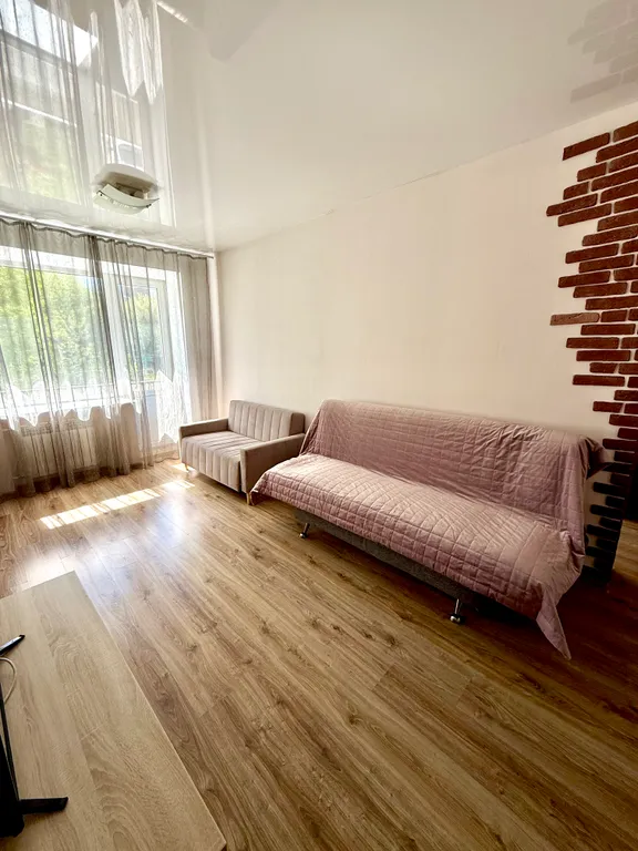 Трехкомнатная красивая квартира в центре