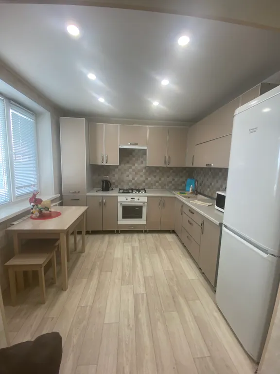 Просторный люкс с большой ванной и двумя лоджиями