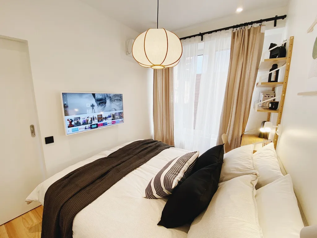 Апартамент с балконом и видом на горы