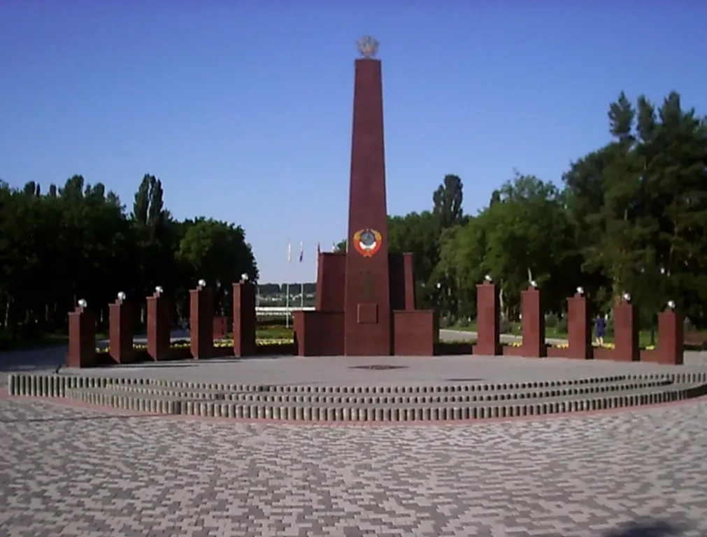 Уютная квартира в районе озера и Парка Победы