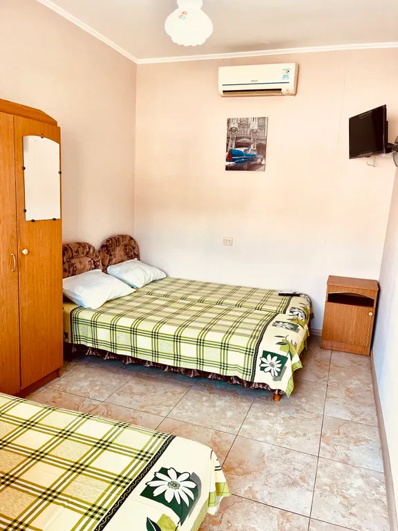 Квартира Трехместный эконом с 3 кроватями — аренда посуточно в Геленджик