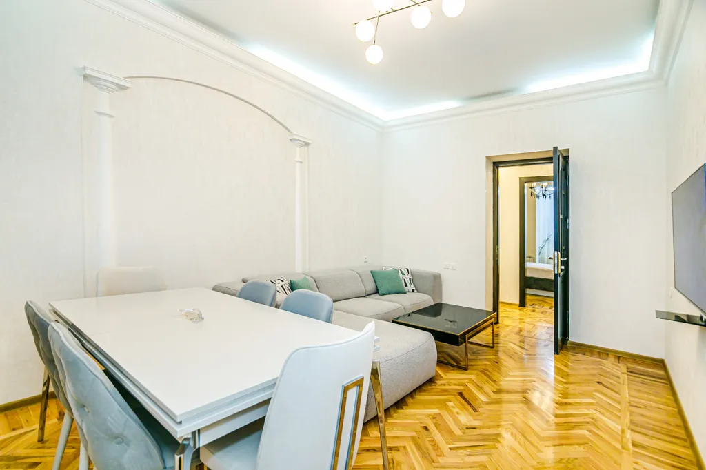 Apartment i̇n the targovu