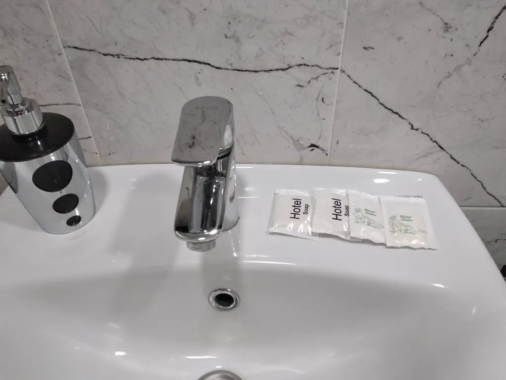 Уютная студия  с балконом в самом сердце Еревана