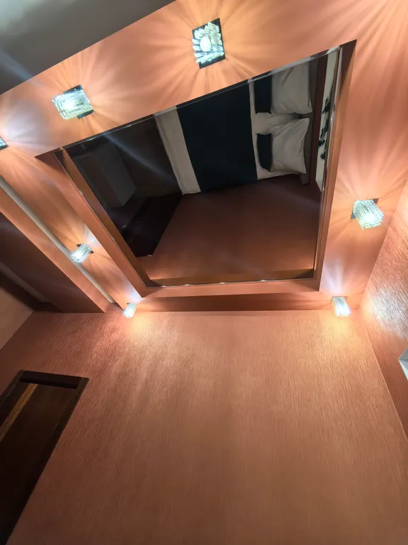 Дизайнерская 2к квартира на набережной реки Волги