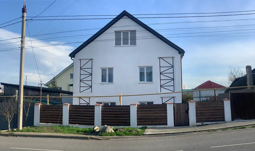 Коттедж Коттедж Дoм для спокойного ceмейного отдыхa — Цемдолина