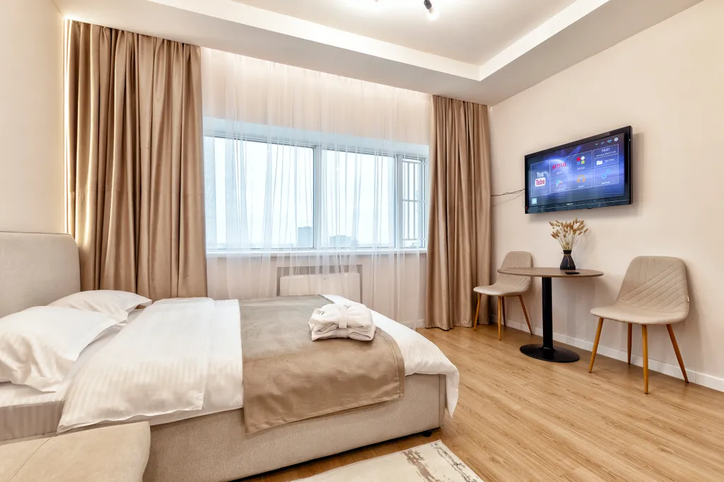 Элитная студия с панорамным видом из окна в самом центре столицы