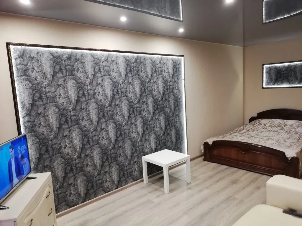 Евро с кондициенером в центре, парк