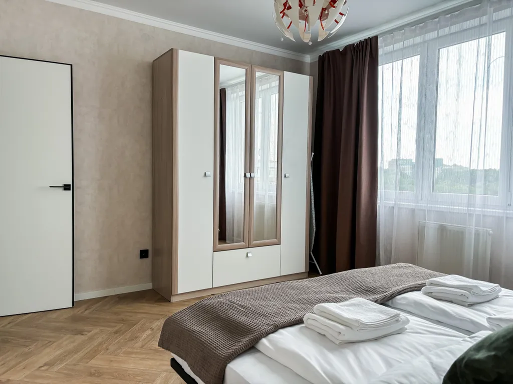 Дизайнерская евродвушка Океан у музея Мирового океана