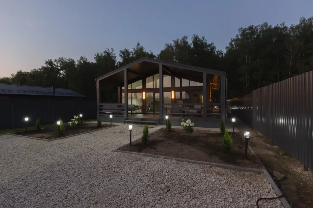 Уютный загородный коттедж с видом на лес